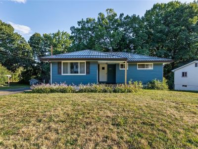 2085 De Brakeleer Ave, Farrell, PA, 16121