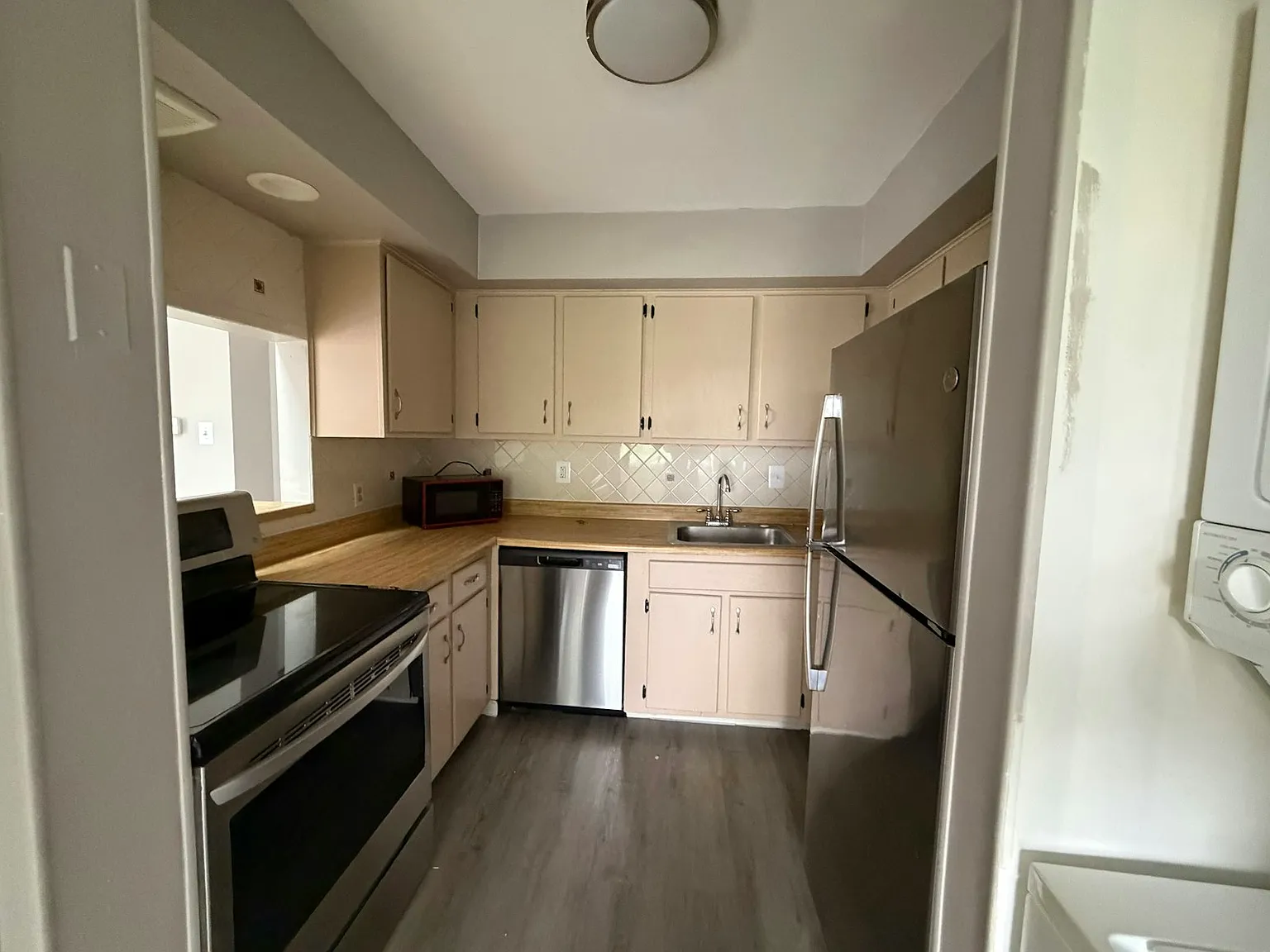 1709 Crimson Tree Way — Photo 1
