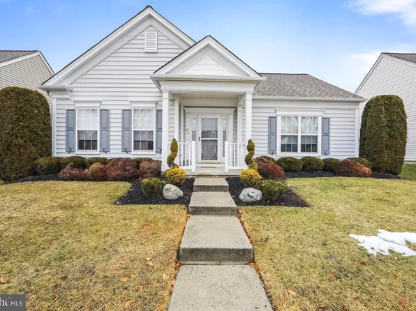 24 Old Mill Dr, Voorhees, NJ 08043