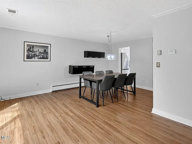80 Crestwood Ter — Photo 14