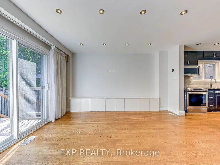 2407 Stefi Trl — Photo 11