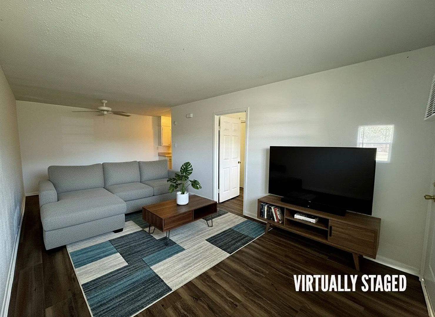 505 Sunset Ln — Photo 2