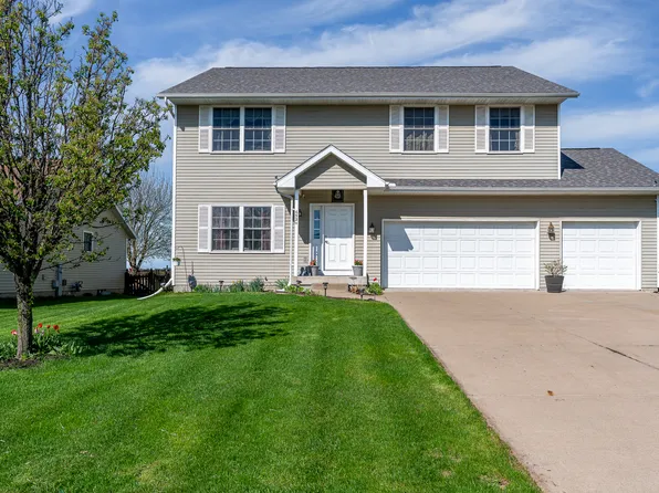 6524 International Dr, Bettendorf, IA 52722