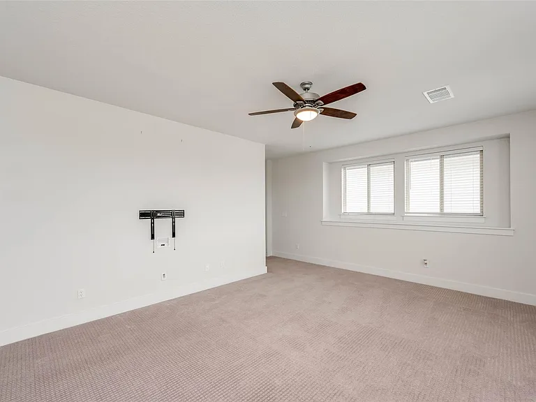 5417 Flowing Brook Cv — Photo 32
