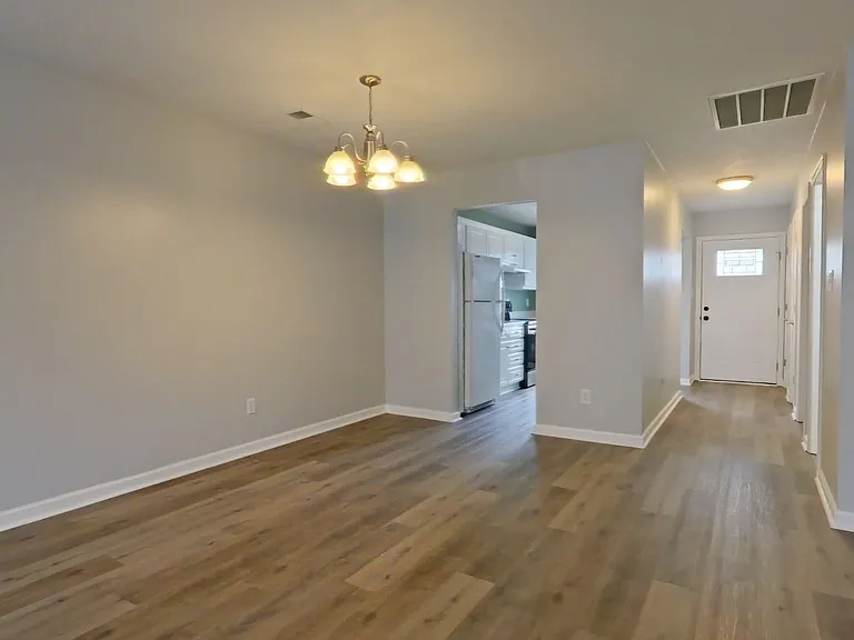 402 Northrop Pl — Photo 10