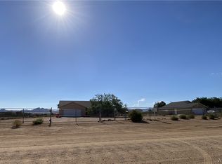 1057 S Teddy Roosevelt Rd, Golden Valley, AZ 86413