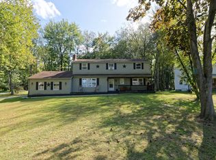 26 Barney Rd, Clifton Park, NY 12065