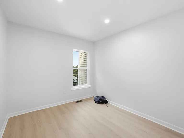 1603 Ingram Ter — Photo 13