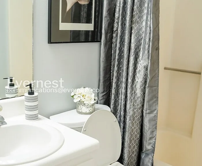 4809 Brighton Ln — Photo 12