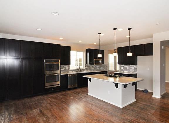 5th image of 1369 Catalpa Pl