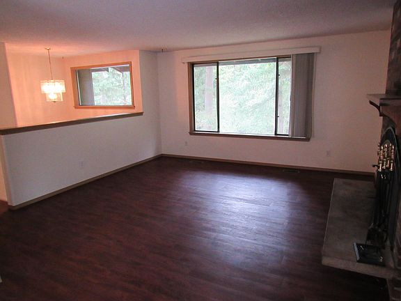 3rd image of 15406 72nd Avenue Ct E