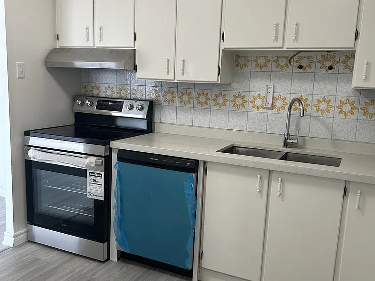 40 Bay Mills Blvd #1002 — Photo 8