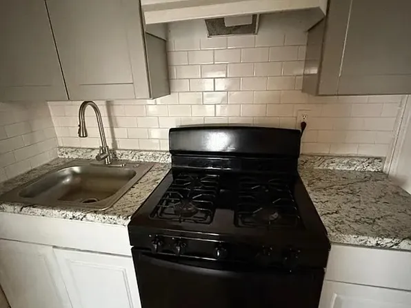 199 Smith St, Newark, NJ