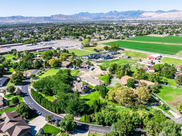 2520 W Horseshoe Cir, South Jordan, UT 84095