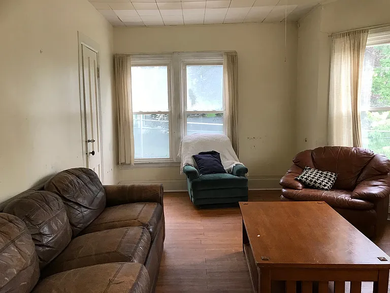 114 Stewart Ave — Photo 10