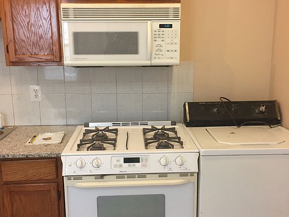 5th image of 214 Cumberland St
