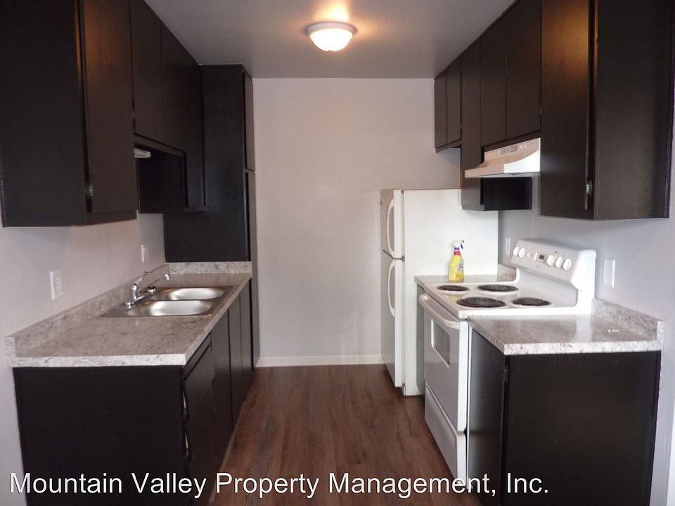2nd image of 345 Bennett St APT 14