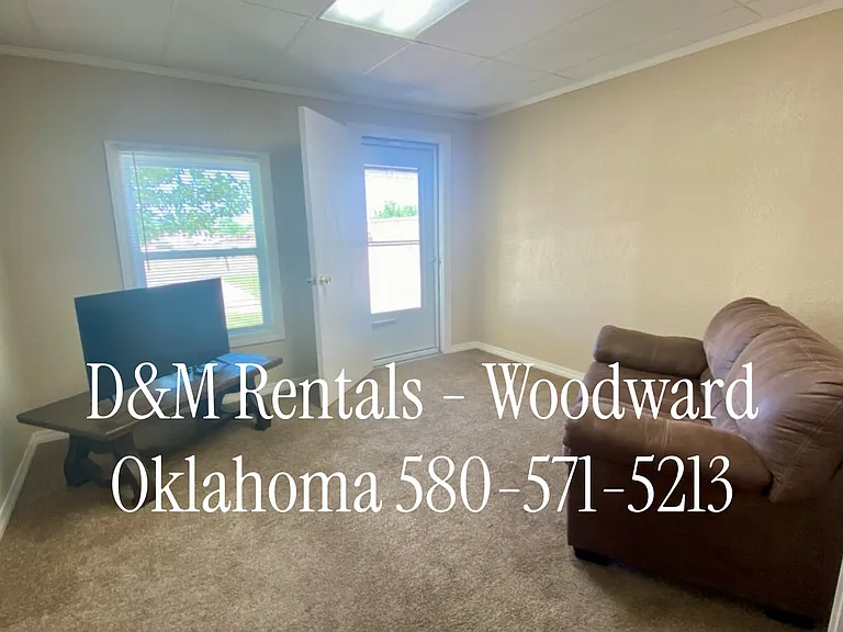 1203 Texas St #E — Photo 4