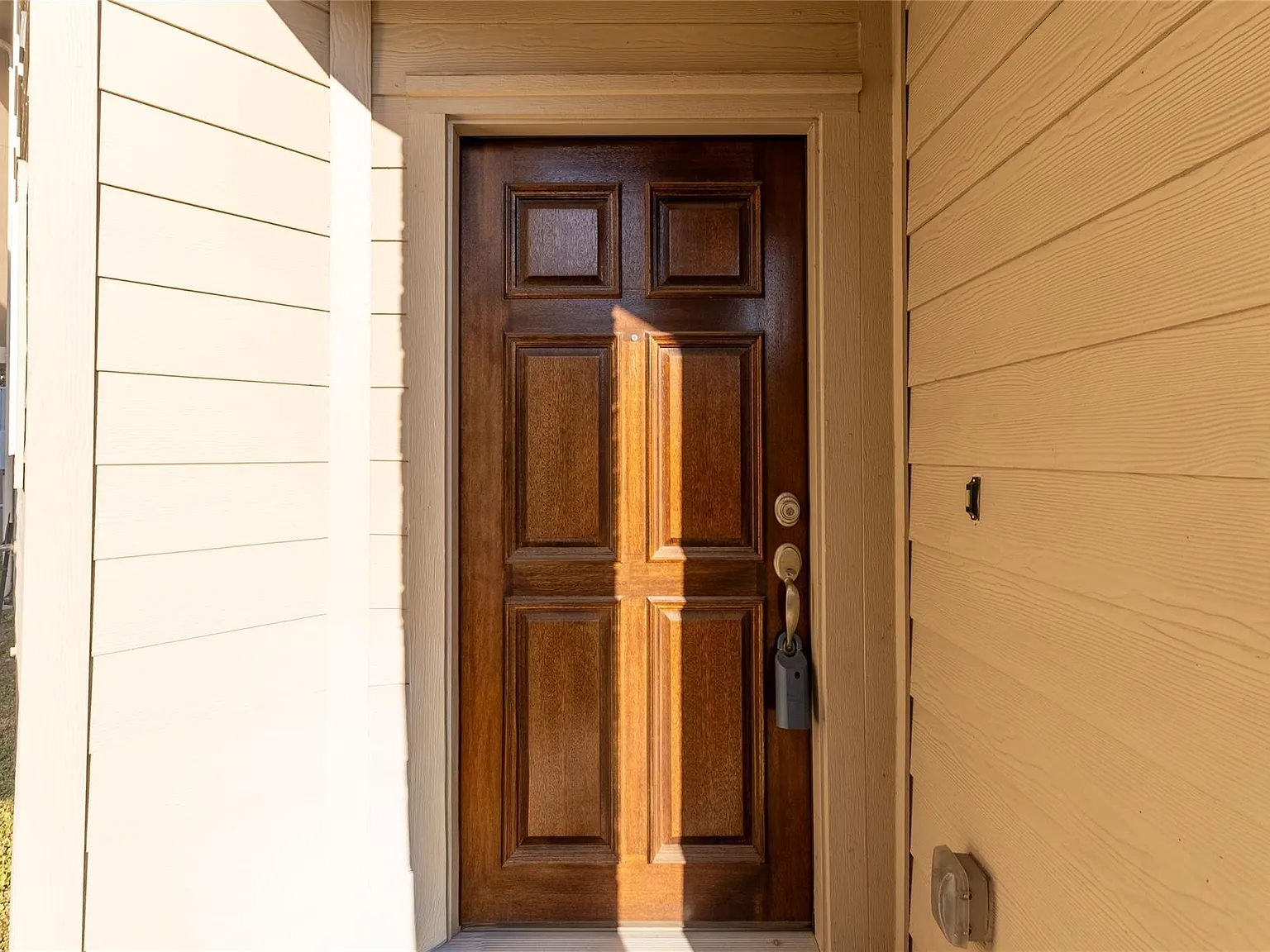 3 bed, 2.5 bath, 2270 sqft, $2,100 — Photo 4
