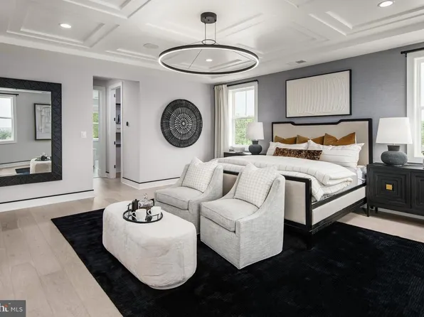 841 N Manchester St, Arlington, VA 22205