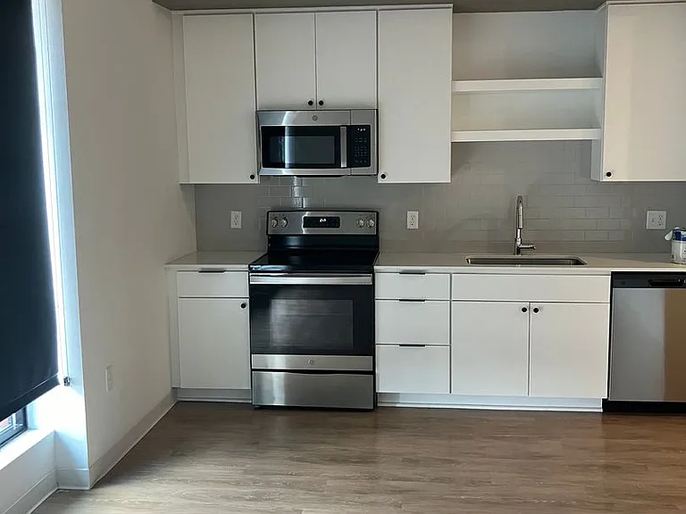 District Lofts ll Apartments — Photo 24