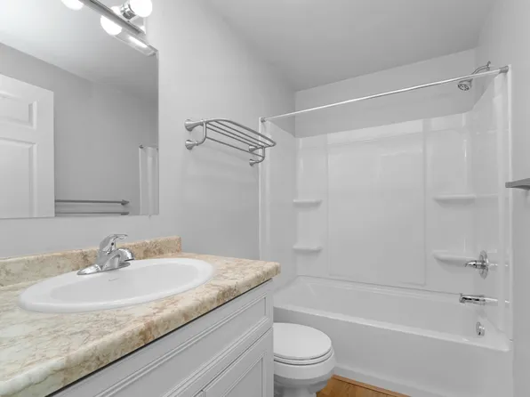 3209 E Canary St, Appleton, WI 54915