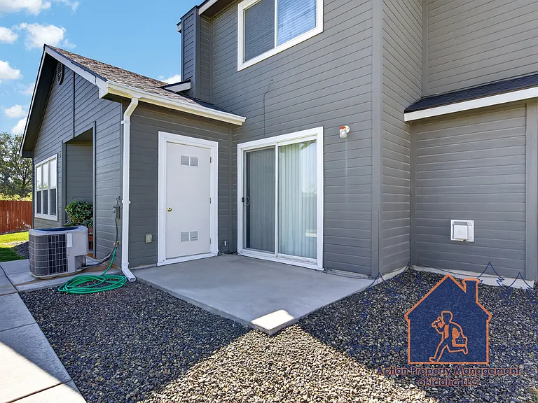 3905 Idaho Ave — Photo 22