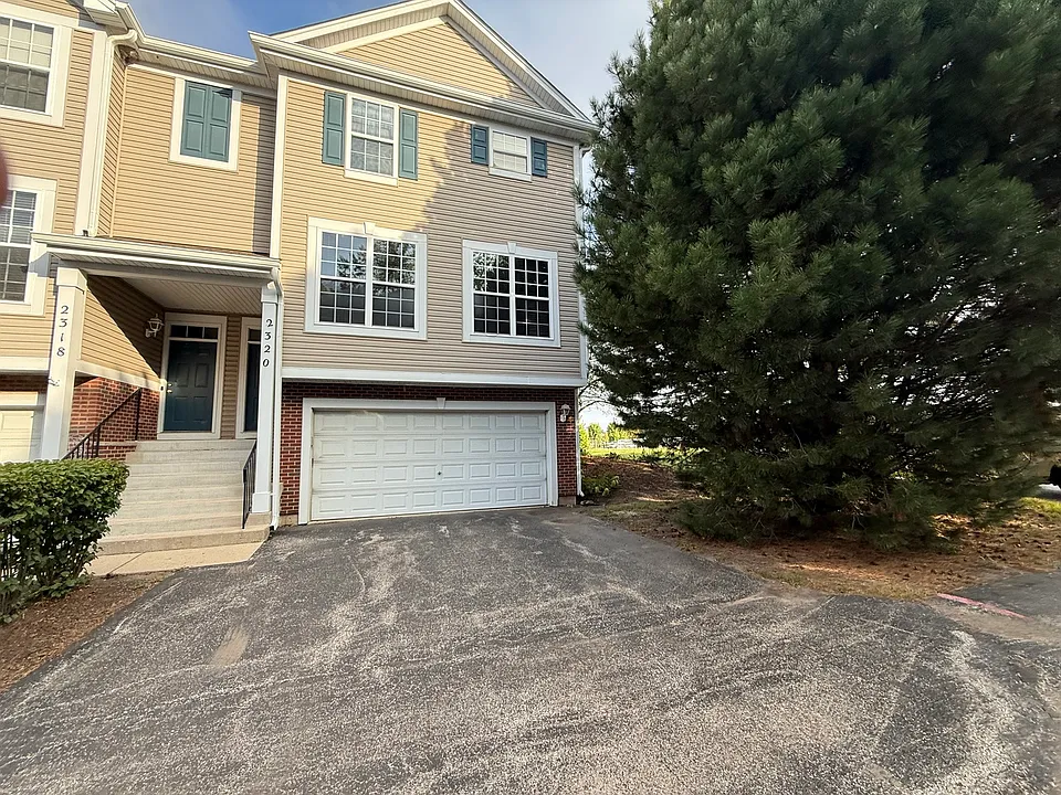 2320 Hudson Cir
