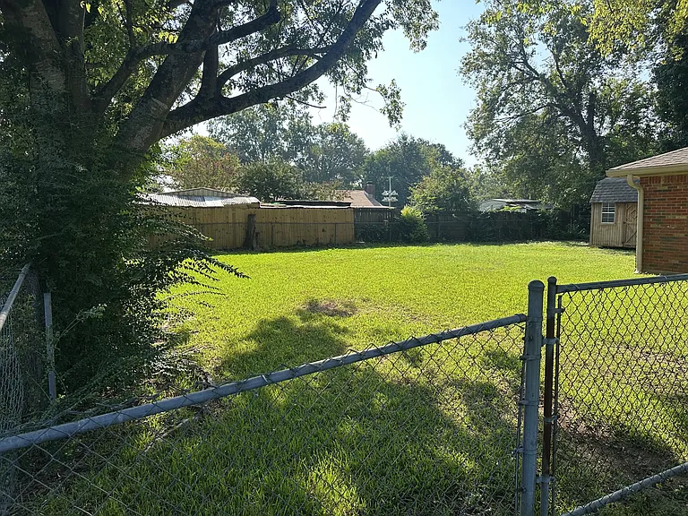 113 Lori Streetprattville — Photo 36