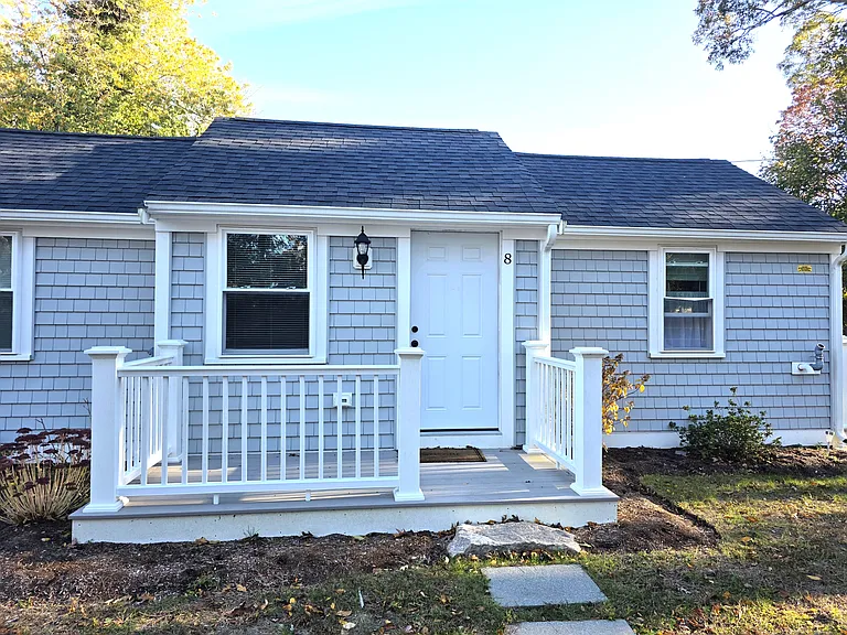 182 Sea St #7 — Photo 1