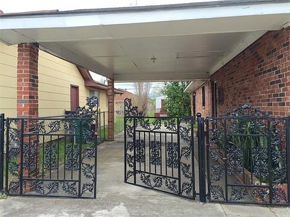 2nd image of 333 Travis Dr
