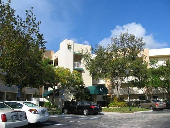 1st image of 9587 Weldon Cir APT 204B