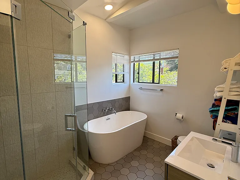 1140 Pearl St — Photo 27