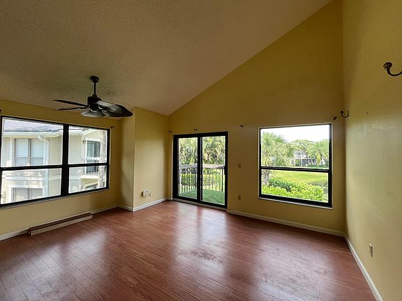 4th image of 11863 Wimbeldon Circle #544