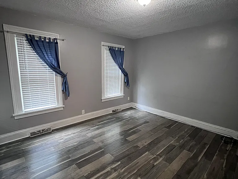 24 Hickory St — Photo 28