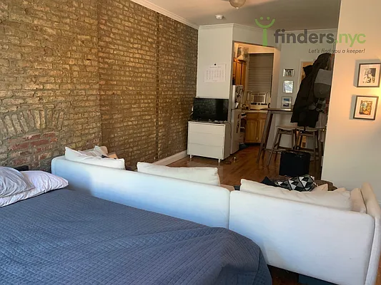 Rented by Finders NYC | media 10