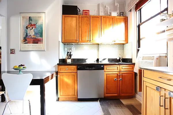 Sold by Keller Williams Realty Landmark II | media 10