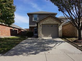928 Walnut St, Burleson, TX 76028