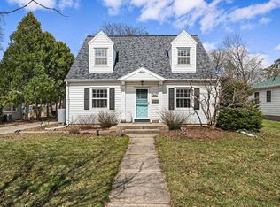 1934 Vahlen St, Madison, WI 53704