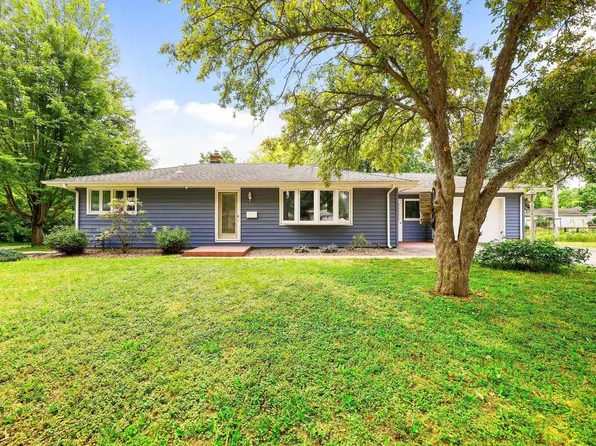 605 Douglas Trl, Madison, WI 53716