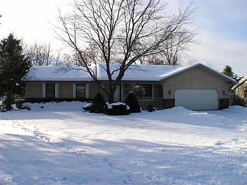 1st image of 6359 Woodwater Dr NE