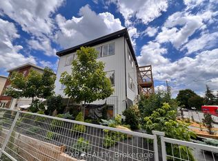 204 Ste Monique St #6, Ottawa, ON K1L 7R1