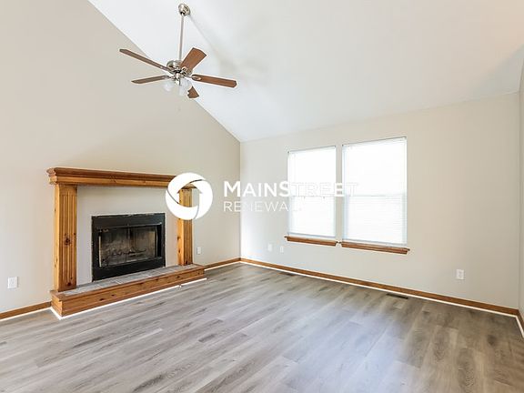 3rd image of 15504 Vicie Ave