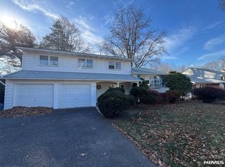 409 W Anderson St, Hackensack, NJ 07601