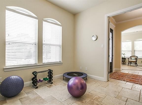 5th image of 7202 Riverbrook Ct