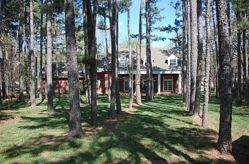 5th image of 1209 Westwood Dr