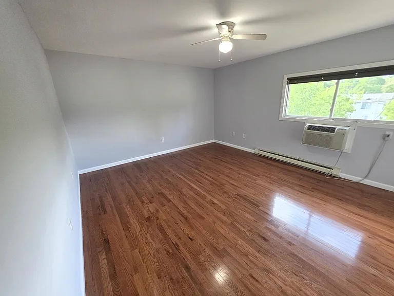 57 Glade St #C2 — Photo 7