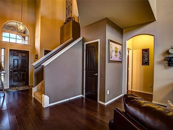4th image of 120 Sumac Dr