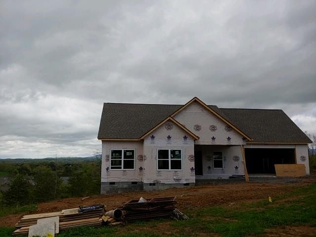 2nd image of 107 Raelyn Ridge Way