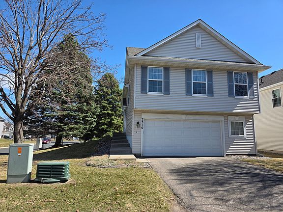 3rd image of 7510 Hampton Ln